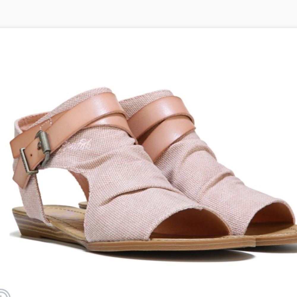 NIB Blowfish sandals